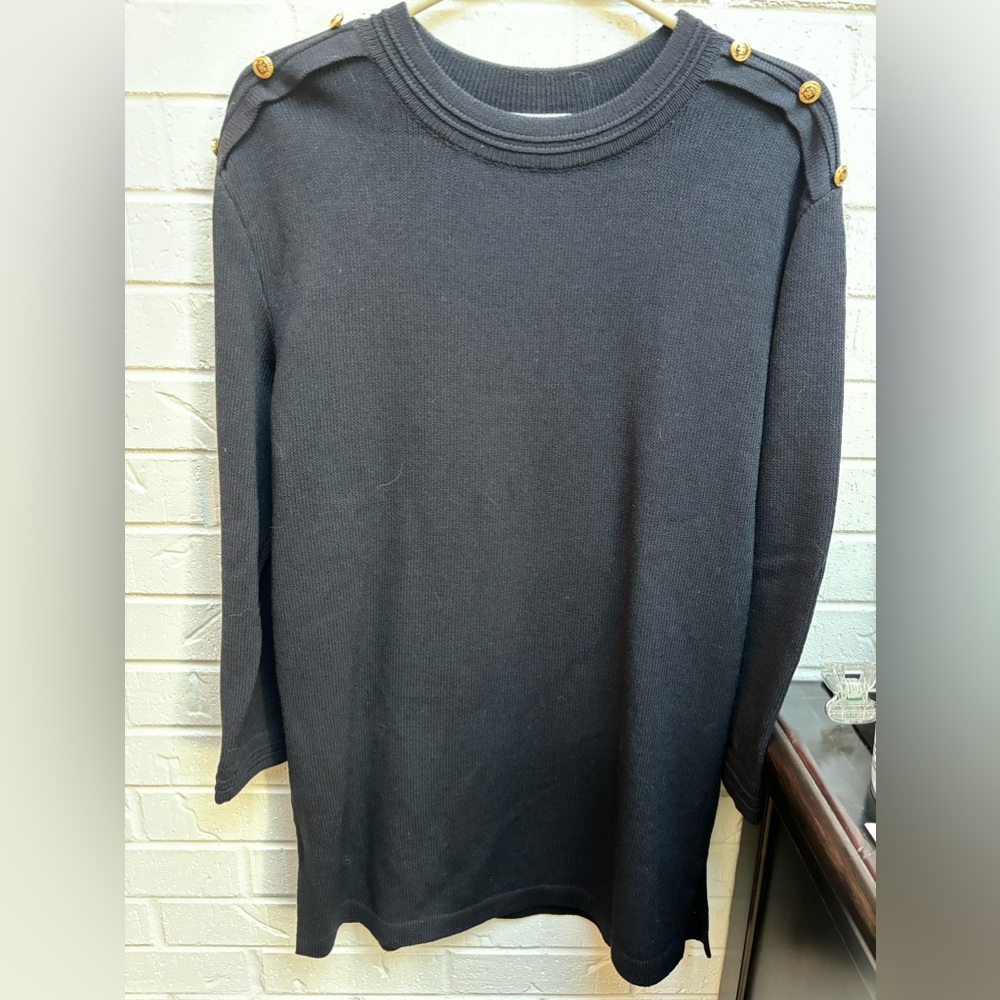 St John Collection Marie Gray preowned tight knit black sweater size p